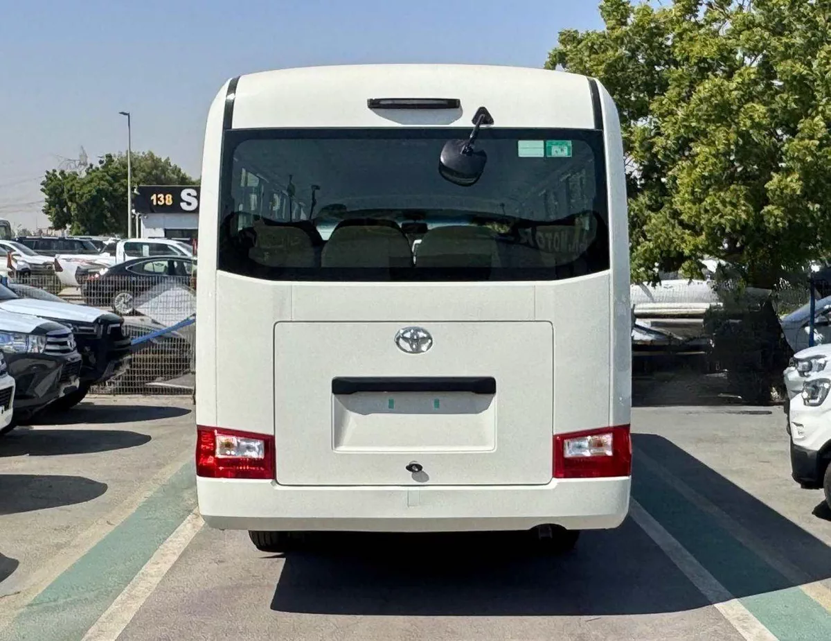 Toyota Coaster 4.2L V6 DIESEL || 23 STR M/T | AUTO FOLDING DOOR | REAR SEATS BELT (CODE # COD42A)-3-0
