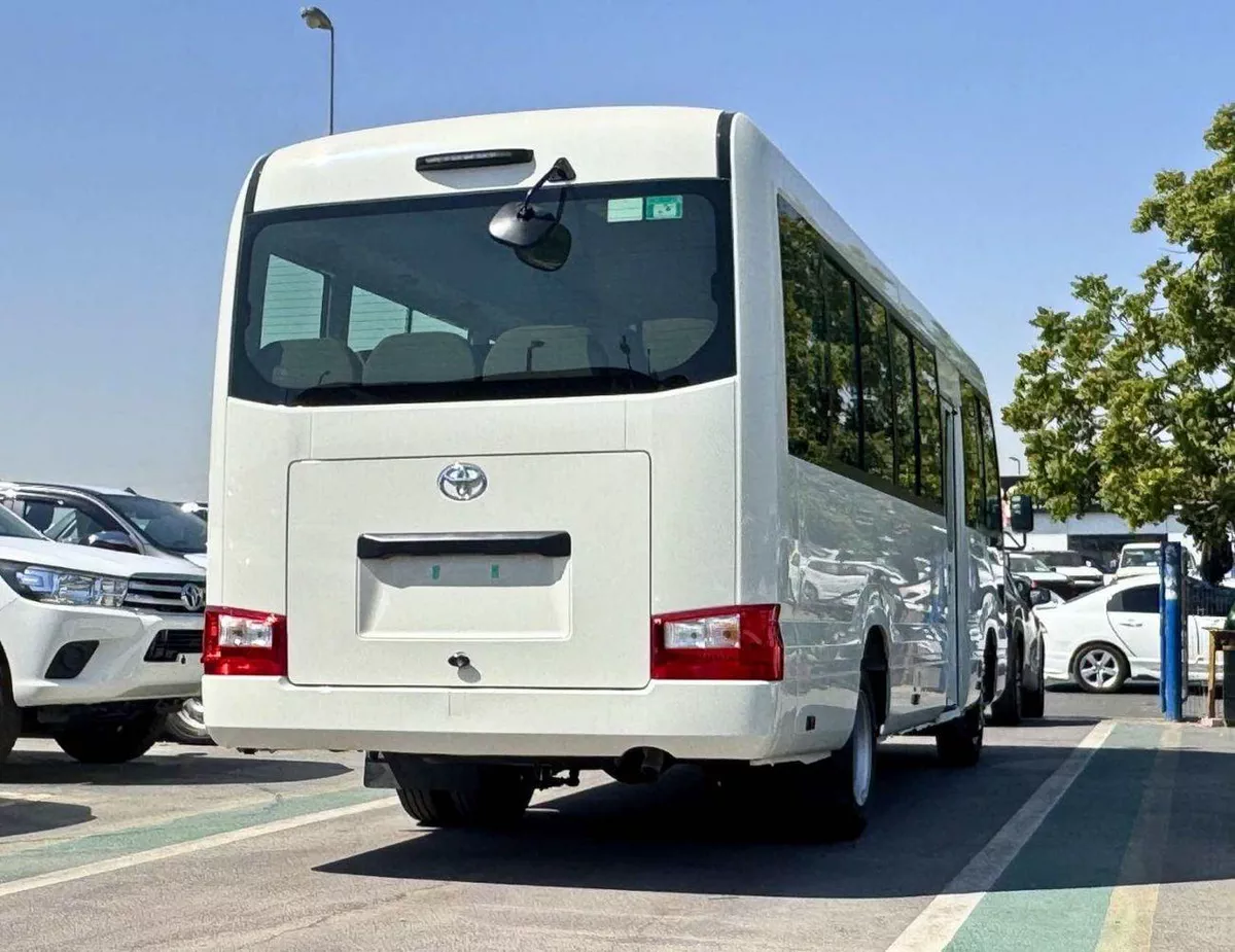 Toyota Coaster 4.2L V6 DIESEL || 23 STR M/T | AUTO FOLDING DOOR | REAR SEATS BELT (CODE # COD42A)-4-0