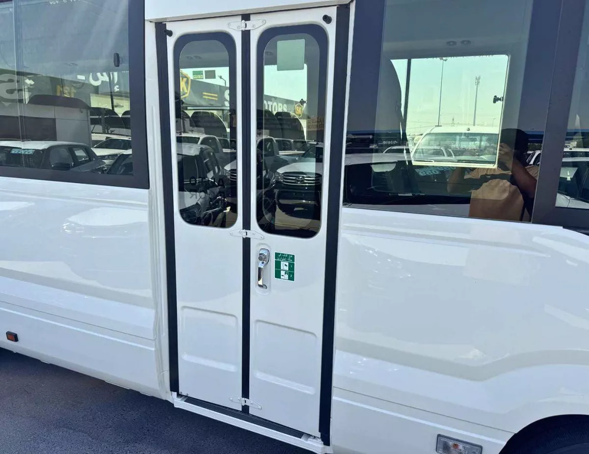Toyota Coaster 4.2L V6 DIESEL || 23 STR M/T | AUTO FOLDING DOOR | REAR SEATS BELT (CODE # COD42A)-8-0