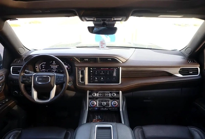 GMC Yukon Denali 2023 – Full Option – GCC Specs – Original Paint-11