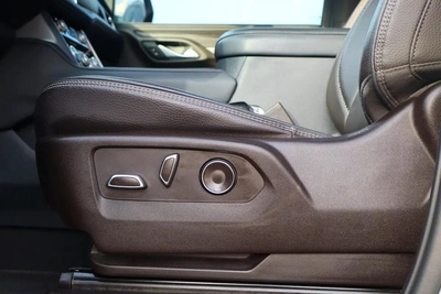 GMC Yukon Denali 2023 – Full Option – GCC Specs – Original Paint-9