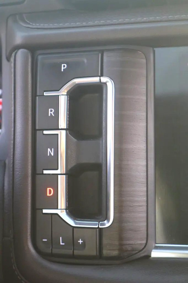 GMC Yukon Denali 2023 – Full Option – GCC Specs – Original Paint