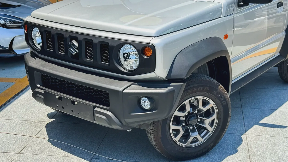 Suzuki Jimny GL Manual Transmission GCC Specs 2026 Brand New 1.5L 4 Cylinders