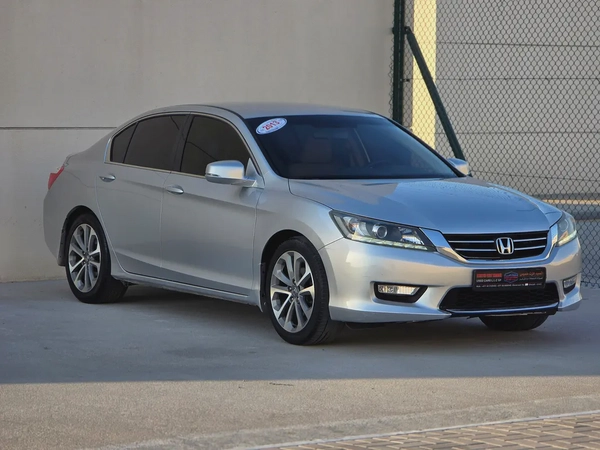 Honda Accord EX 2013 - GCC Specs - Excellent Condition