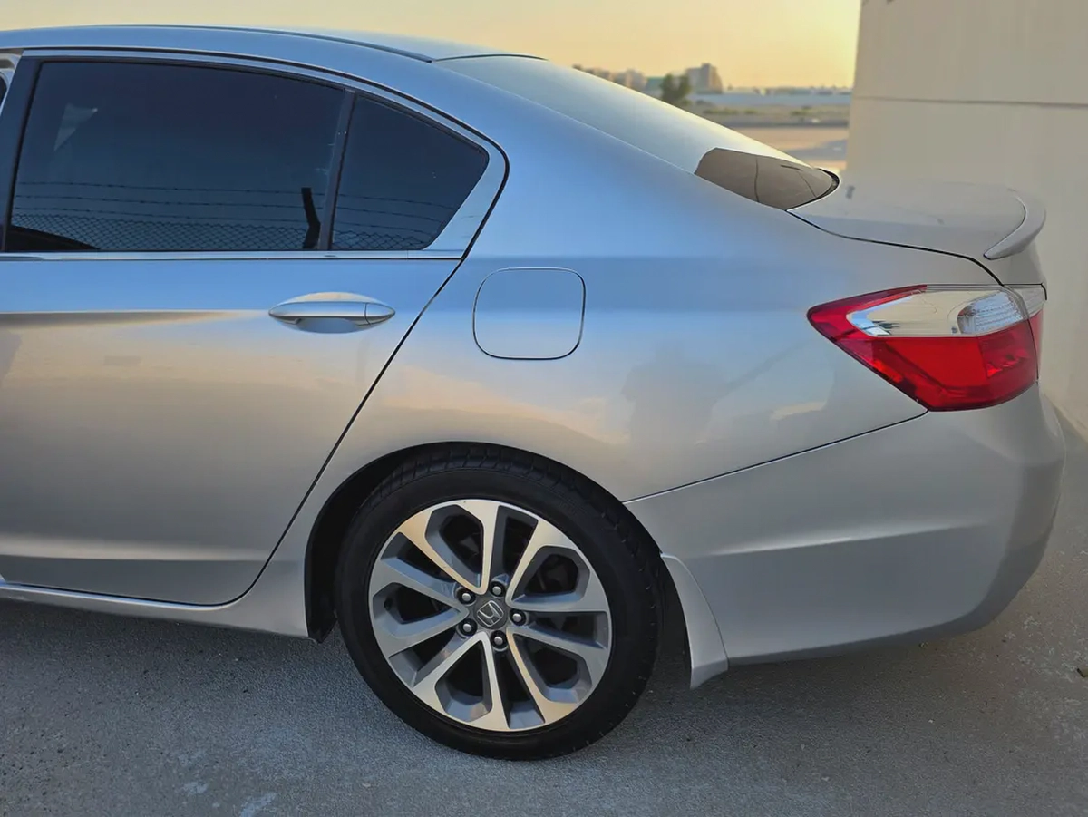 Honda Accord EX 2013 - GCC Specs - Excellent Condition-17-17