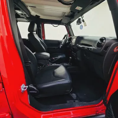 AED 1694 PM | JEEP WRANGLER UNLIMITED NIGHT EAGLE EDITION 2017 | WELL MAINTAINED | 1 YEAR WARRANTY-12