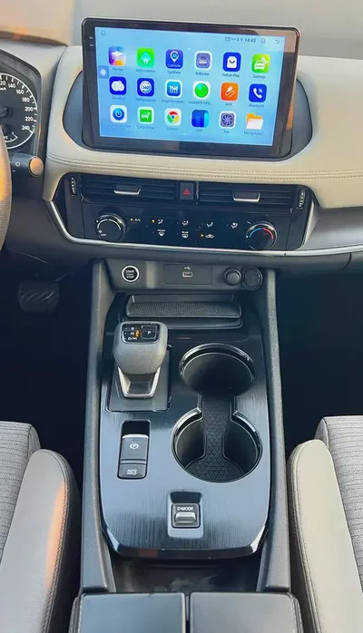 Nissan X-Trail S 2023 GCC Specs - Low Mileage - Excellent Condition-12