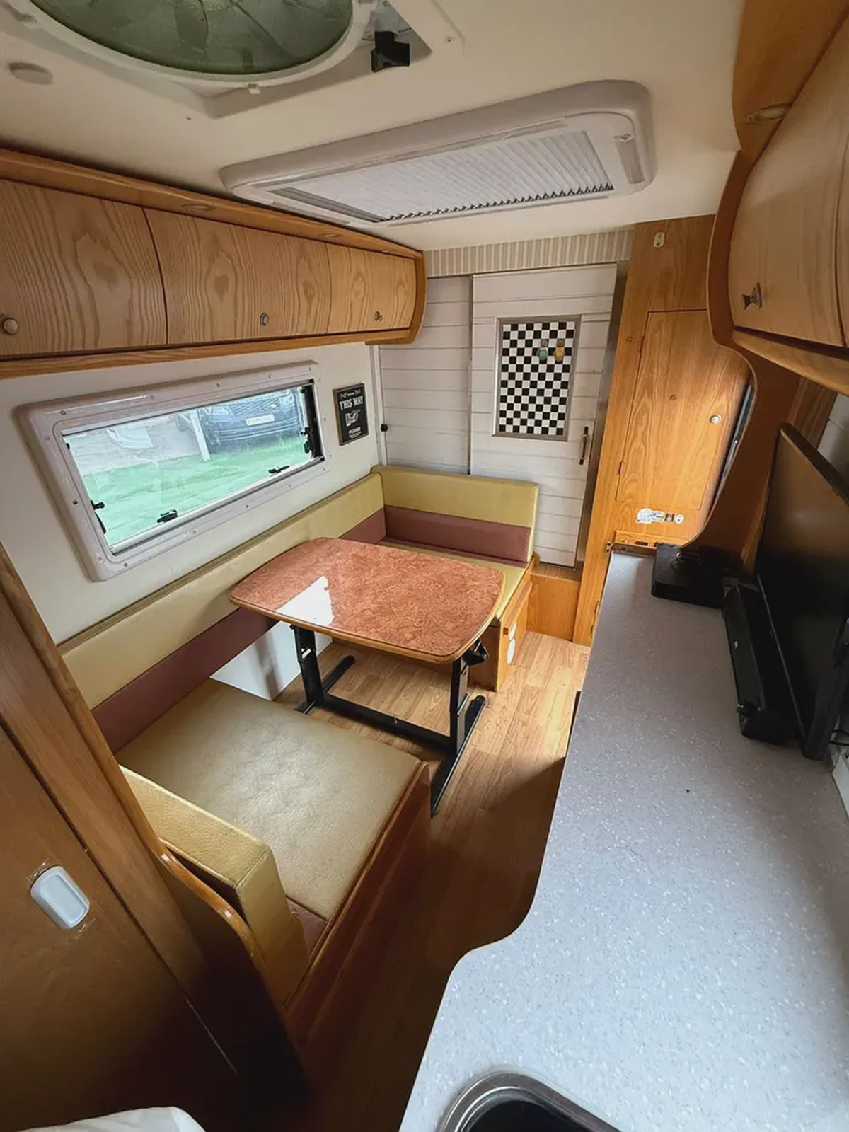 هوم ترك بيت متنقل موديل 2016 وارد كوريا-16-16
