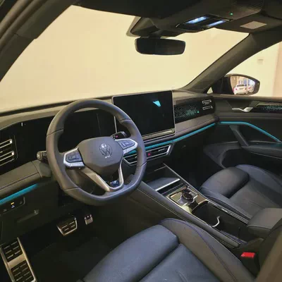 AED 2271 PM | VW TIGUAN 2025 R LINE | UNDER AGENCY WARRANTY & SERVICE CONTRACT NOV 2027 | GCC-9