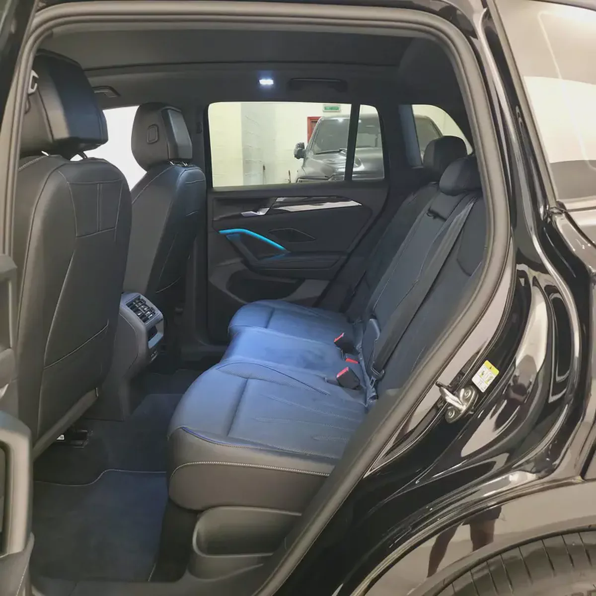 AED 2271 PM | VW TIGUAN 2025 R LINE | UNDER AGENCY WARRANTY & SERVICE CONTRACT NOV 2027 | GCC-16-16