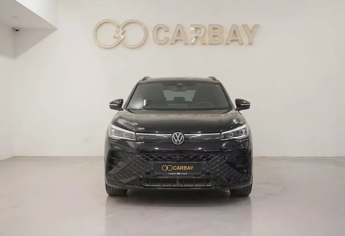 AED 2271 PM | VW TIGUAN 2025 R LINE | UNDER AGENCY WARRANTY & SERVICE CONTRACT NOV 2027 | GCC-1-1