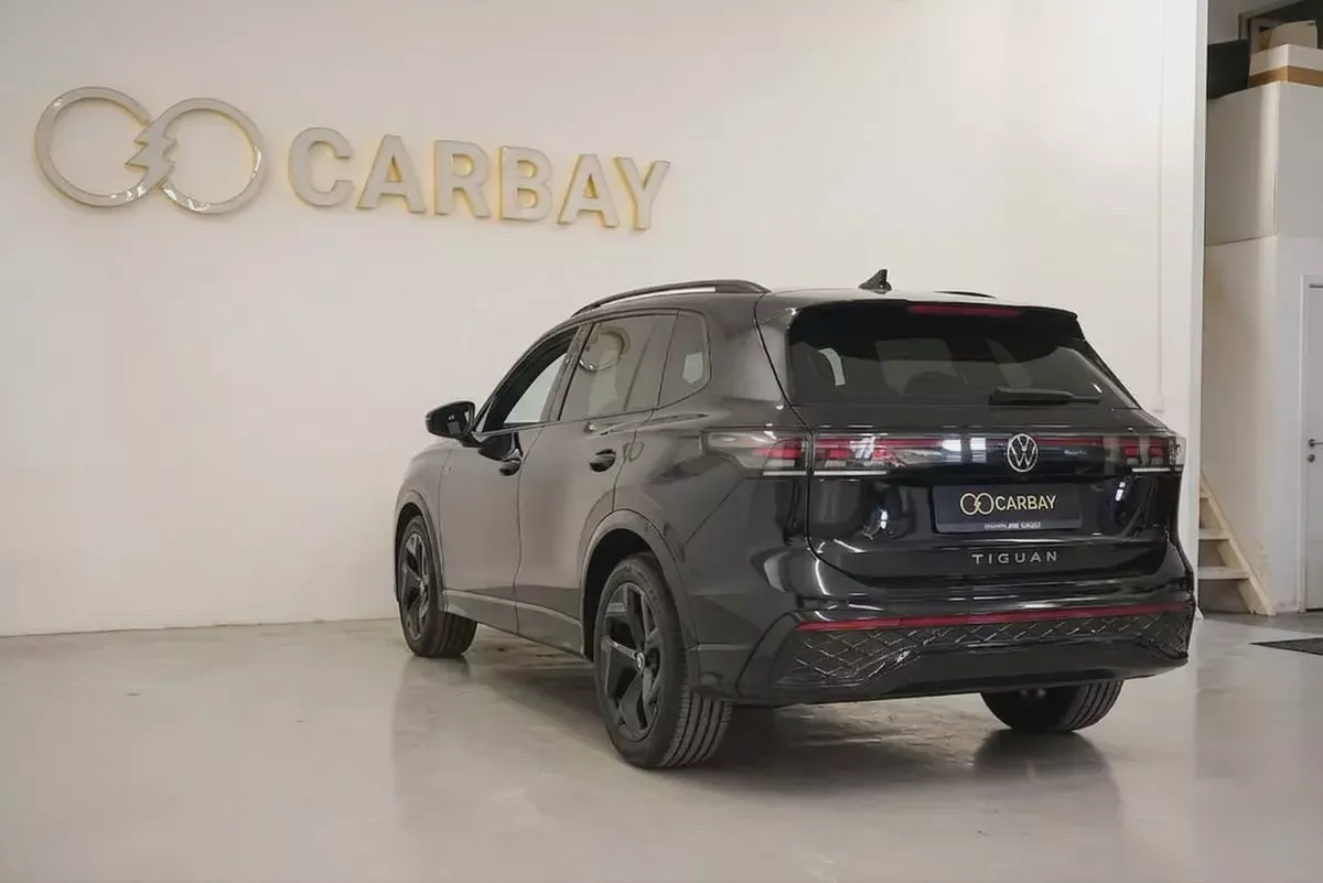 AED 2271 PM | VW TIGUAN 2025 R LINE | UNDER AGENCY WARRANTY & SERVICE CONTRACT NOV 2027 | GCC-6-6