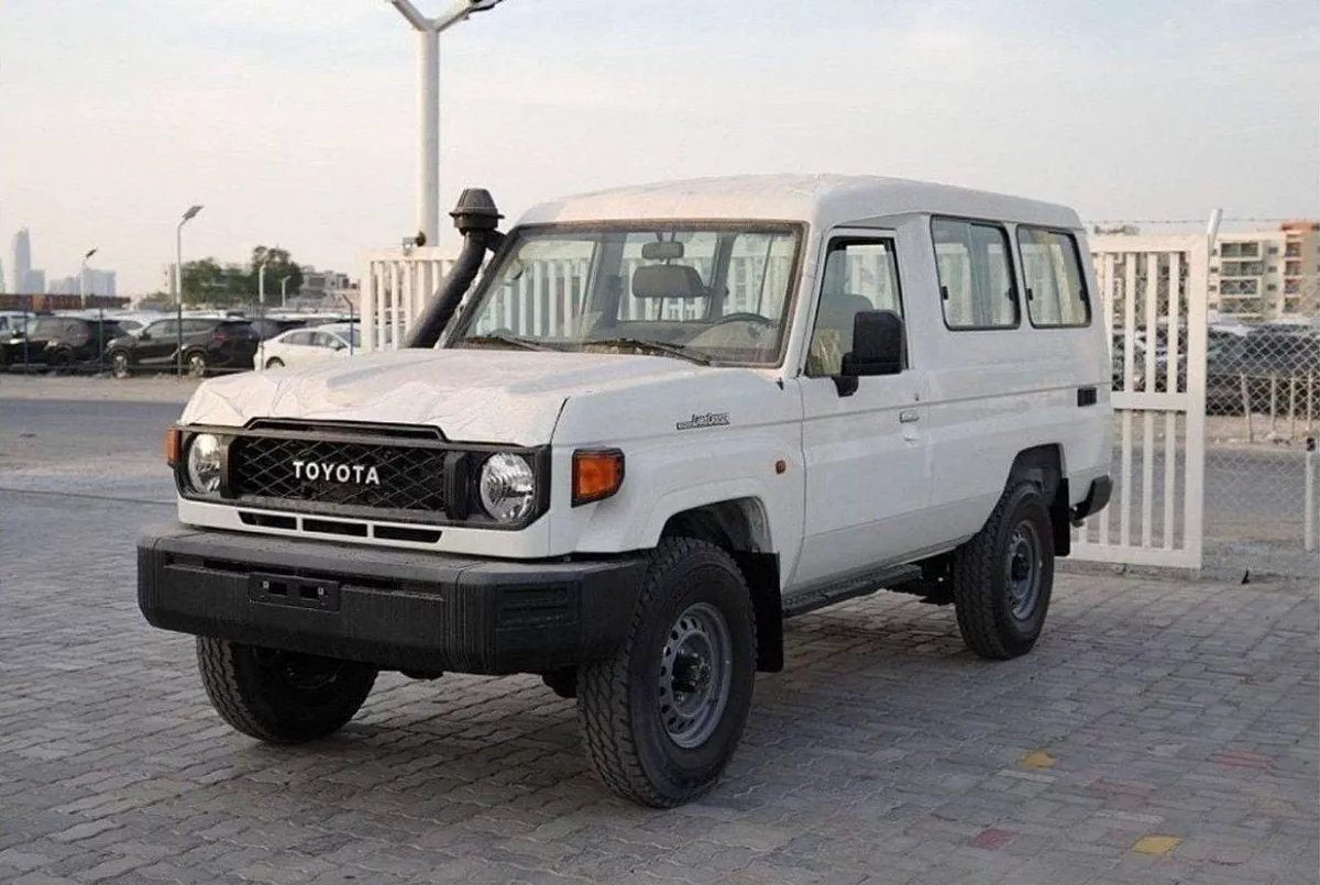 Toyota Land Cruiser 70 Toyota Land Cruiser Hard Top LC78 4.5L 3DOOR V8 Diesel 2024