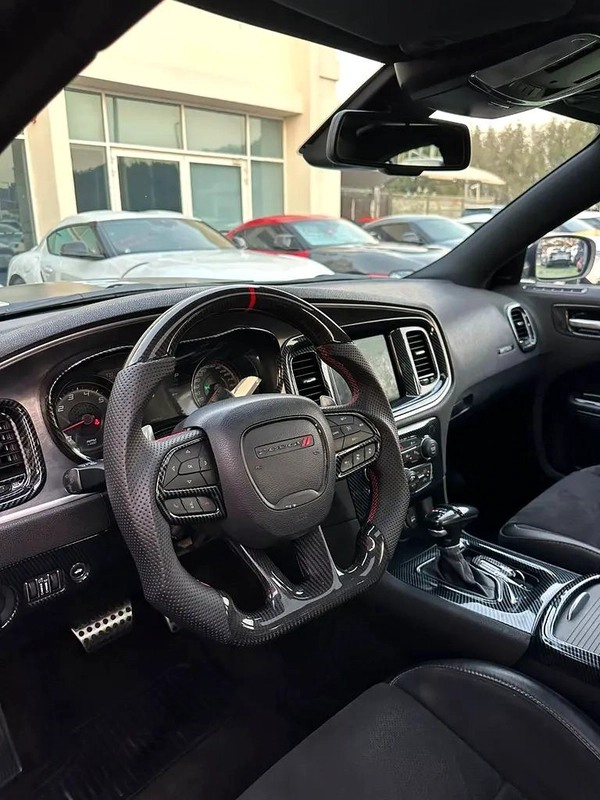 DODGE CHARGER SCAT PACK 2018 GCC FULL OPTION ORIGINAL PAINT PERFECT CONDITION