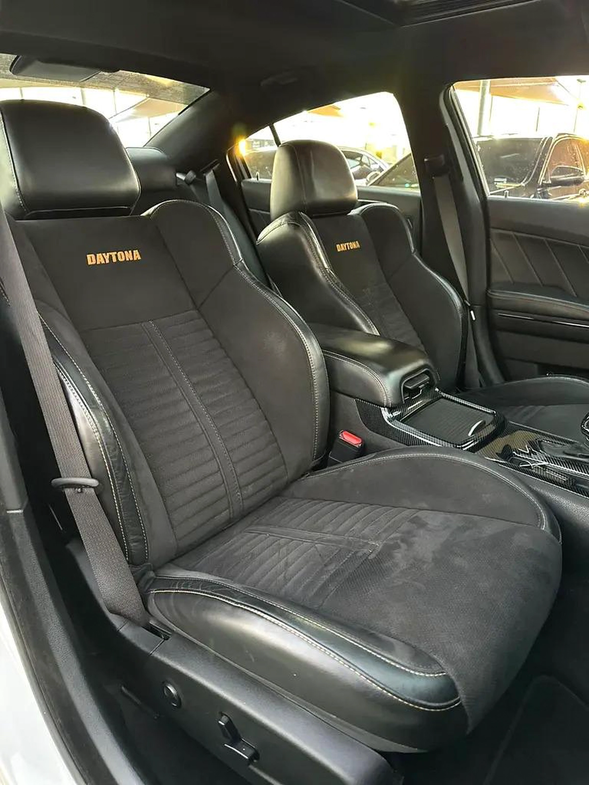 DODGE CHARGER SCAT PACK 2018 GCC FULL OPTION ORIGINAL PAINT PERFECT CONDITION-2-2