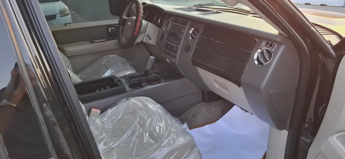 Reliable Ford Expedition 2013 | GCC Specs | Spacious 8-Seater-10-10