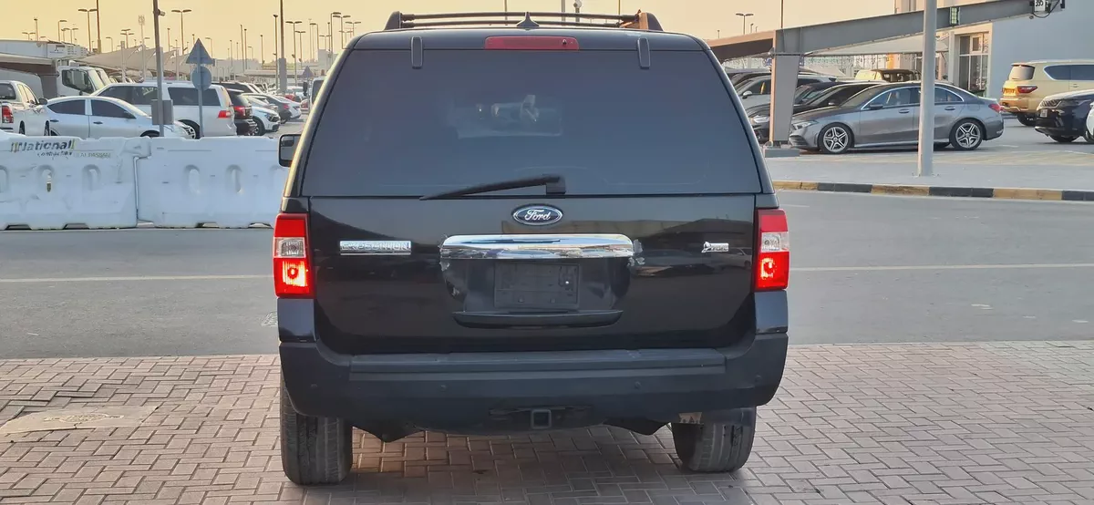 Reliable Ford Expedition 2013 | GCC Specs | Spacious 8-Seater-6-6