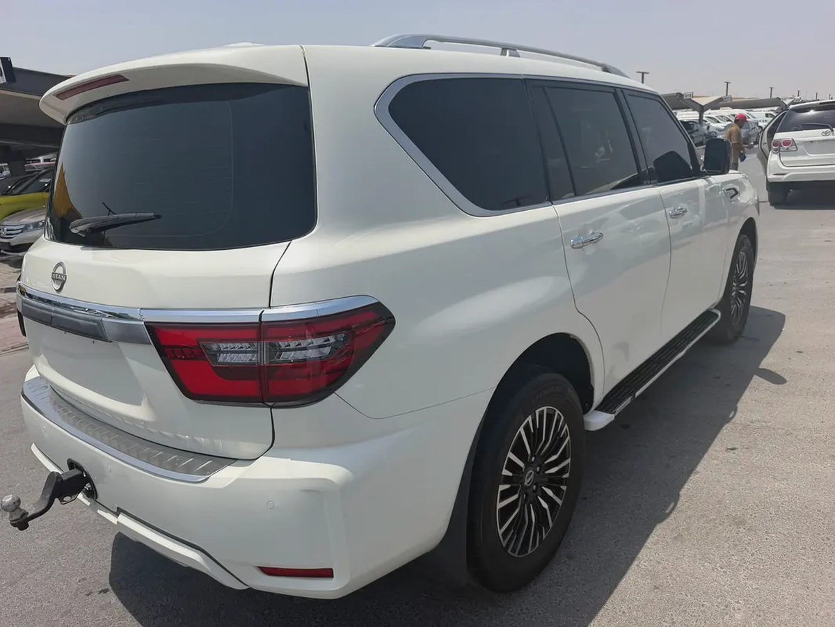 Nissan Patrol SE 2015 GCC Specs - Excellent Condition-5-5