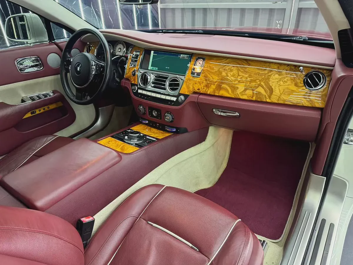 Rolls-Royce Wraith 2014 |  GCC Specs | Excellent Condition | Full Service History-10-10