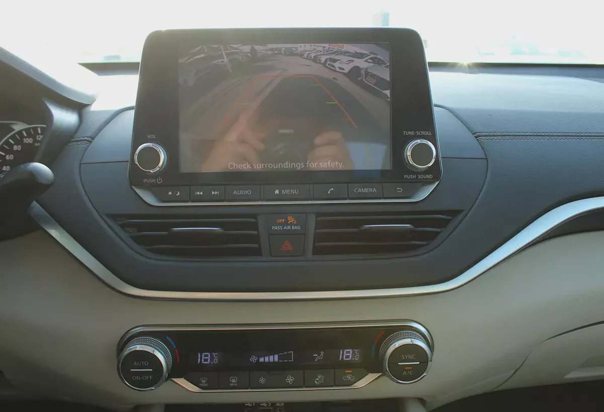 Nissan Altima SV 2021 GCC Specs-11-11
