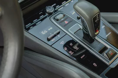 Porsche Cayenne Standard 2019-12