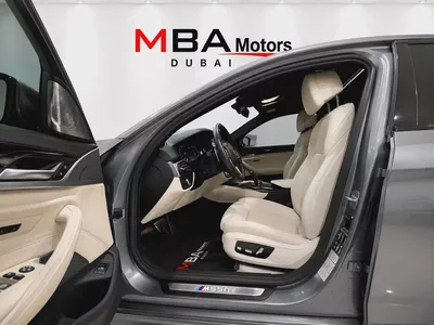 2023 BMW M550i xDrive - 34,000 kms-11