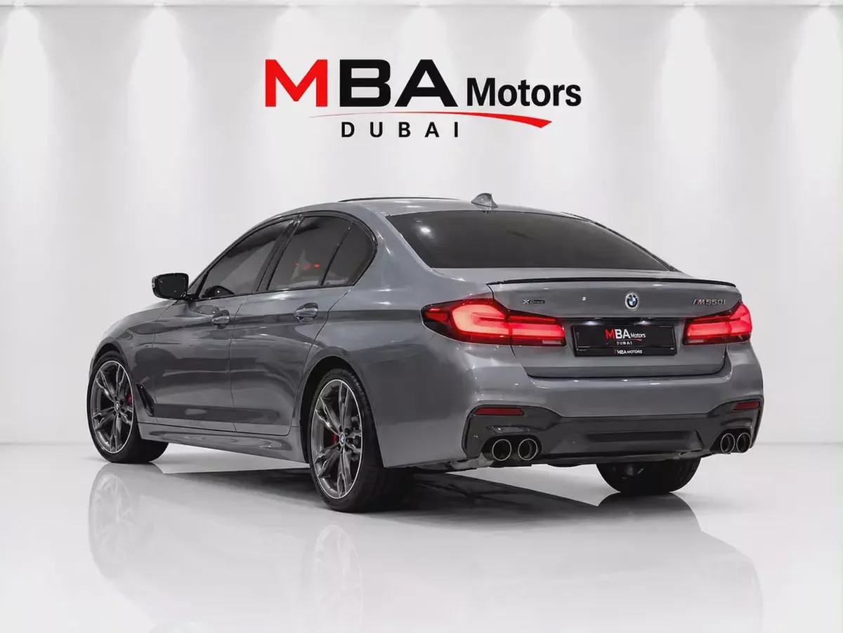 2023 BMW M550i xDrive - 34,000 kms-3-3