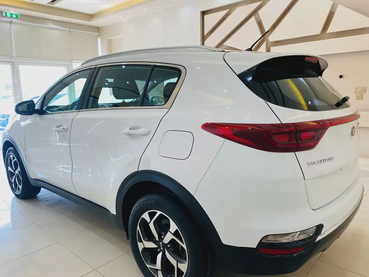 Kia Sportage 2019 LX | GCC Specs | Low Mileage | Excellent Condition-9-9