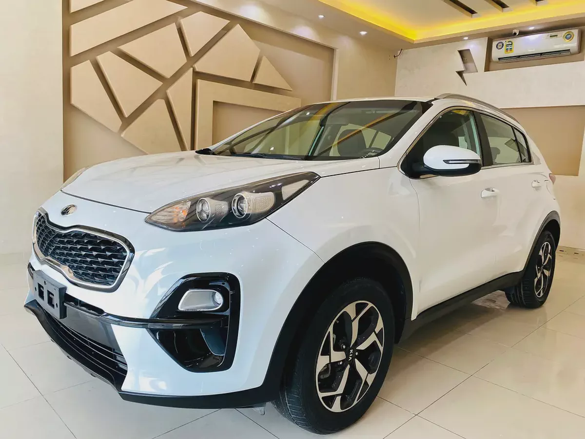 Kia Sportage 2019 LX | GCC Specs | Low Mileage | Excellent Condition-12-12