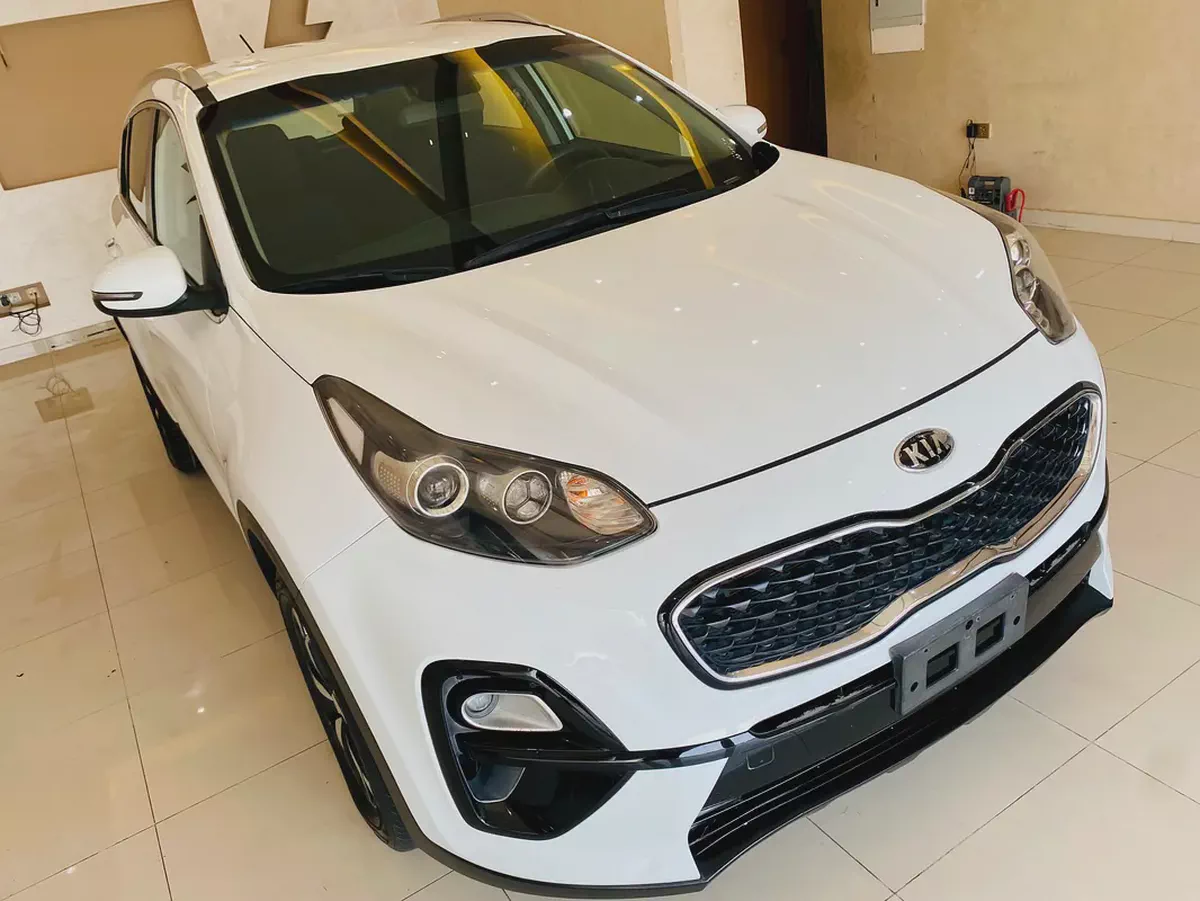 Kia Sportage 2019 LX | GCC Specs | Low Mileage | Excellent Condition-13-13