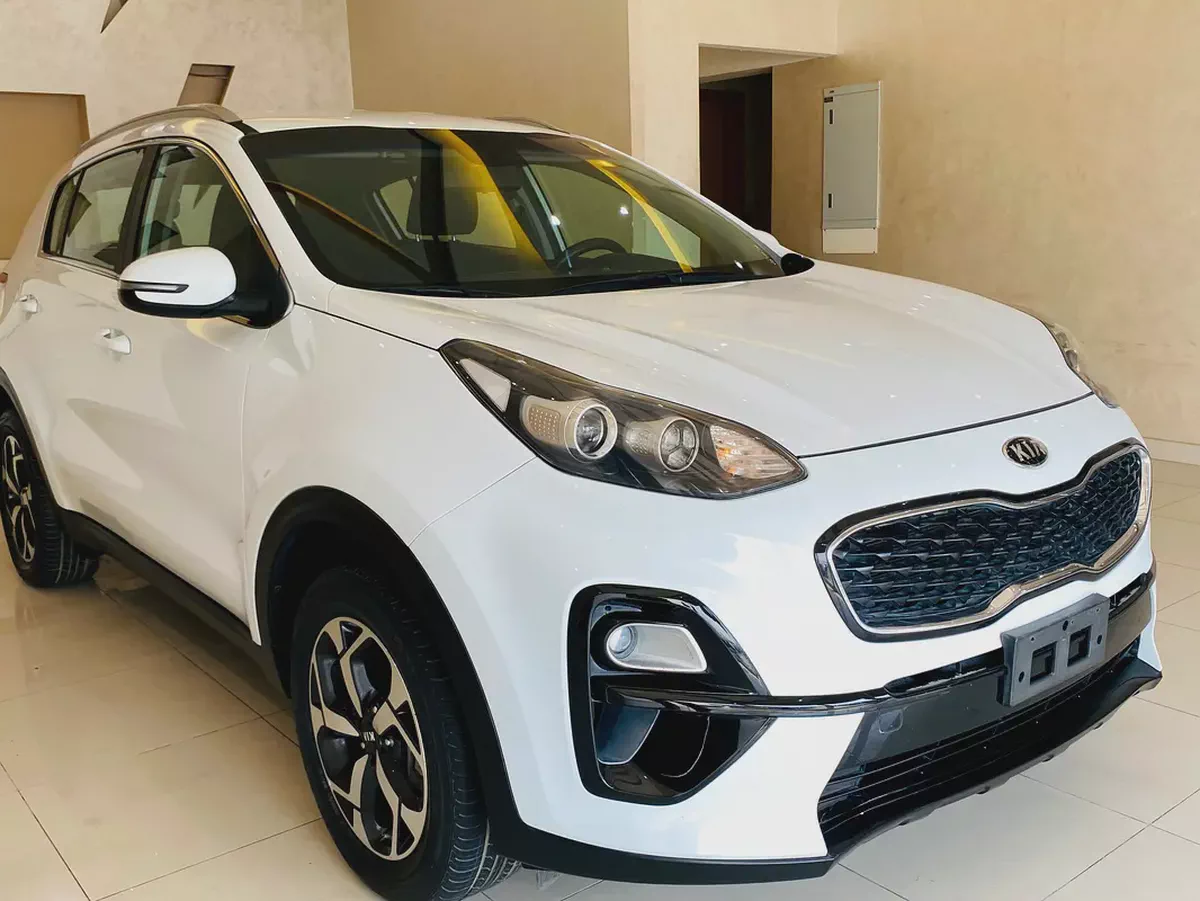 Kia Sportage 2019 LX | GCC Specs | Low Mileage | Excellent Condition-1-1
