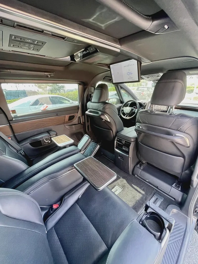 2024 Toyota Alphard 2.5L Hybrid with 47,581 km Driven-13