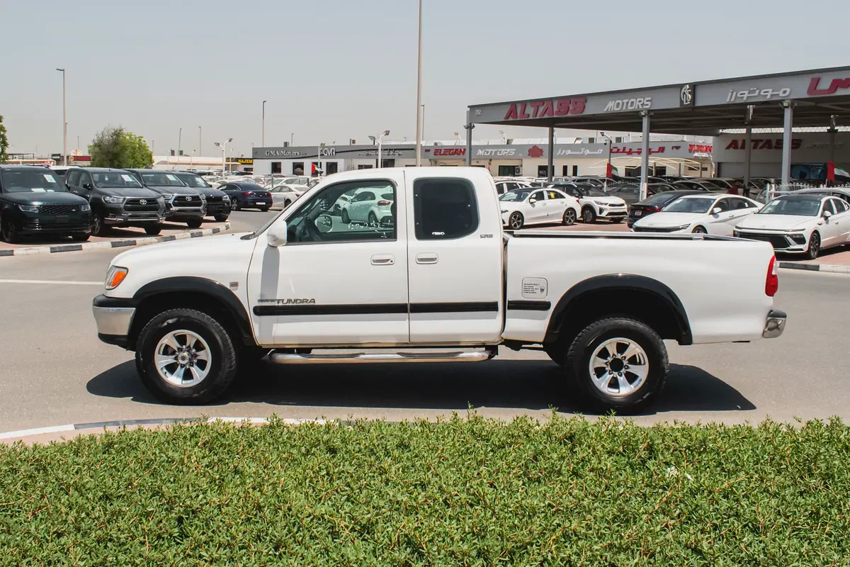 2000 - TOYOTA TUNDRA 4X4 - IMMCULATE CONDITION - ONLY 93,000 KM-4-4