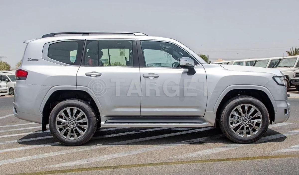 Toyota Land Cruiser VXR LC300 VXR 3.3D AT MY2024 – SILVER-6-0