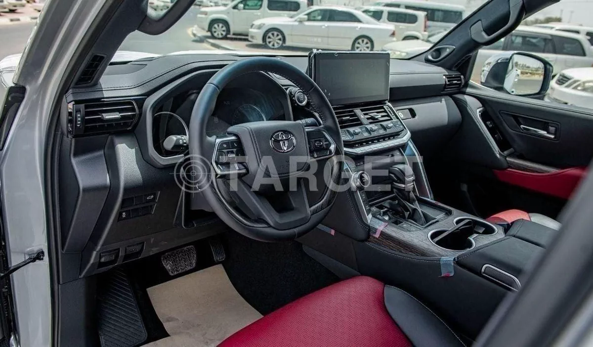 Toyota Land Cruiser VXR LC300 VXR 3.3D AT MY2024 – SILVER-8-0