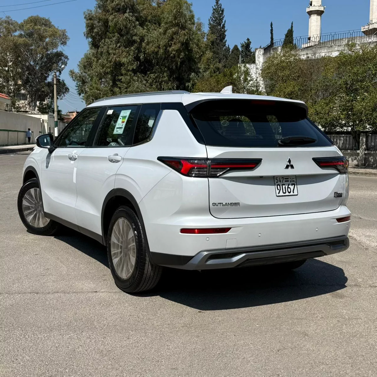 2026 Mitsubishi Outlander-3-3