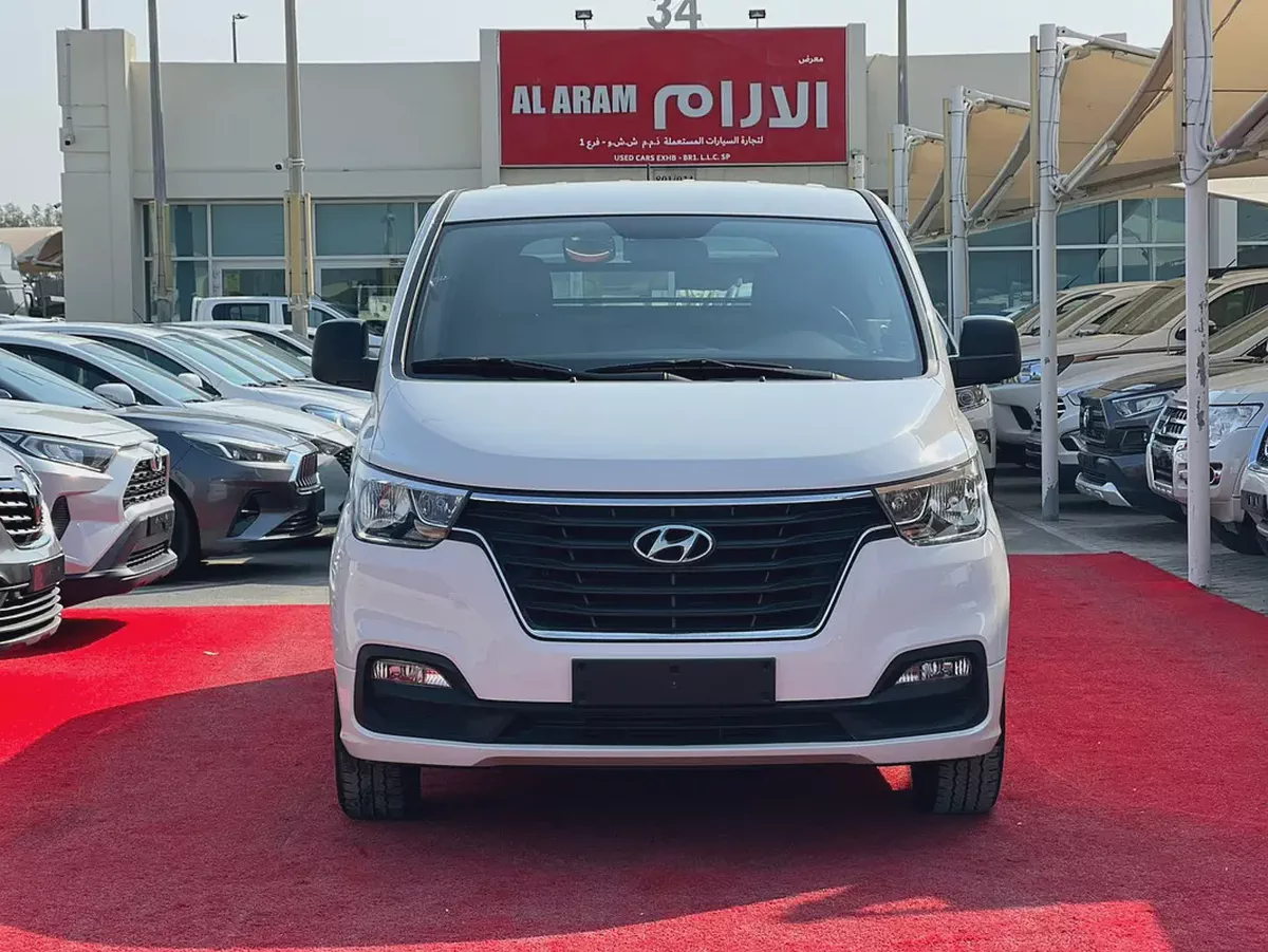 2021 | Hyundai H1 | Van | Automatic | Diesel | Korean Specs | Ref#832-1-1