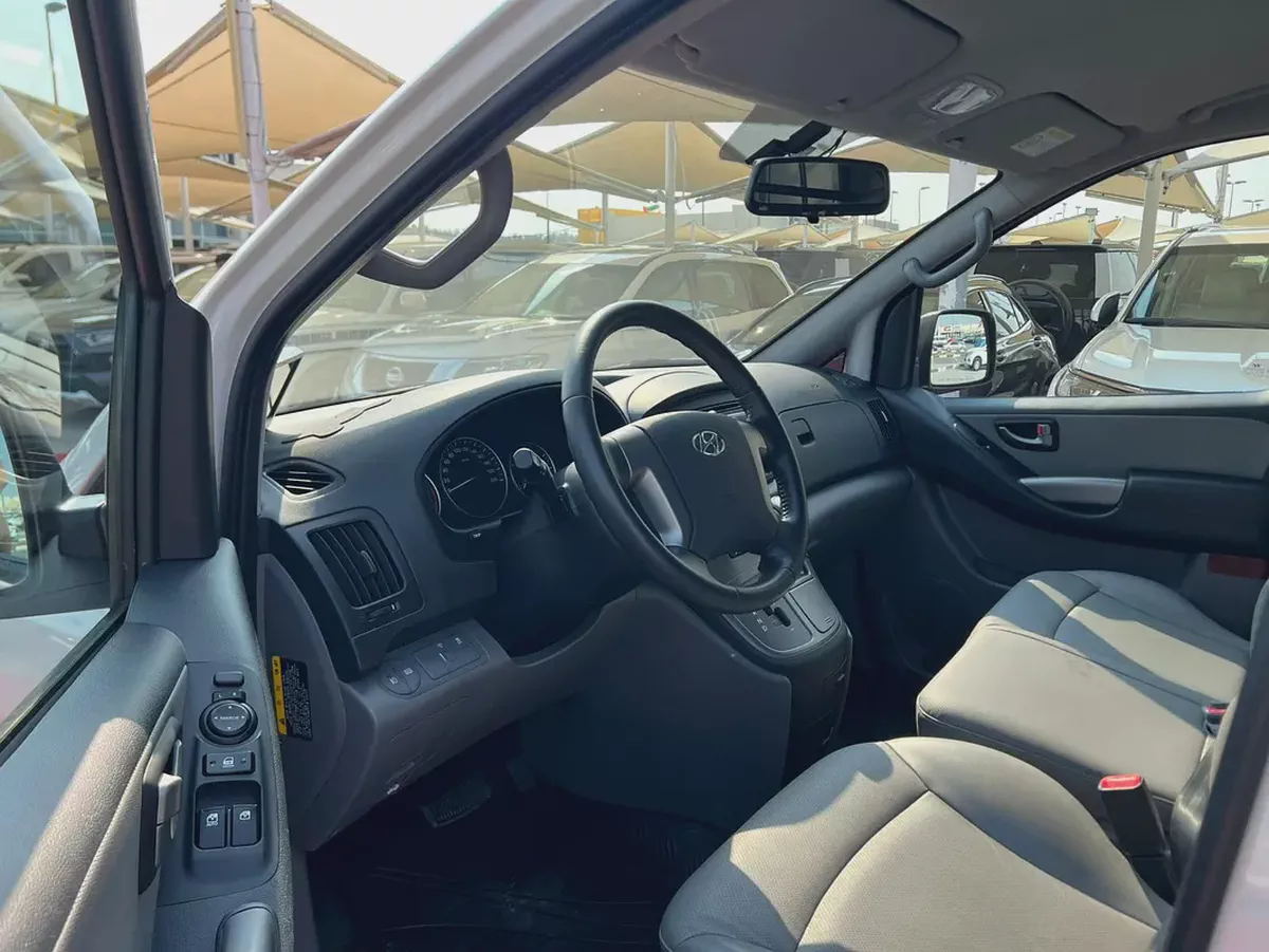2021 | Hyundai H1 | Van | Automatic | Diesel | Korean Specs | Ref#832-7-7
