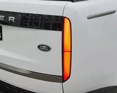 RANGE ROVER VOGUE HSE P530 - GCC SPEC - 2023 - 8,000 km - AL TAYER WARRANTY AND SERVICE CONTRACT-4
