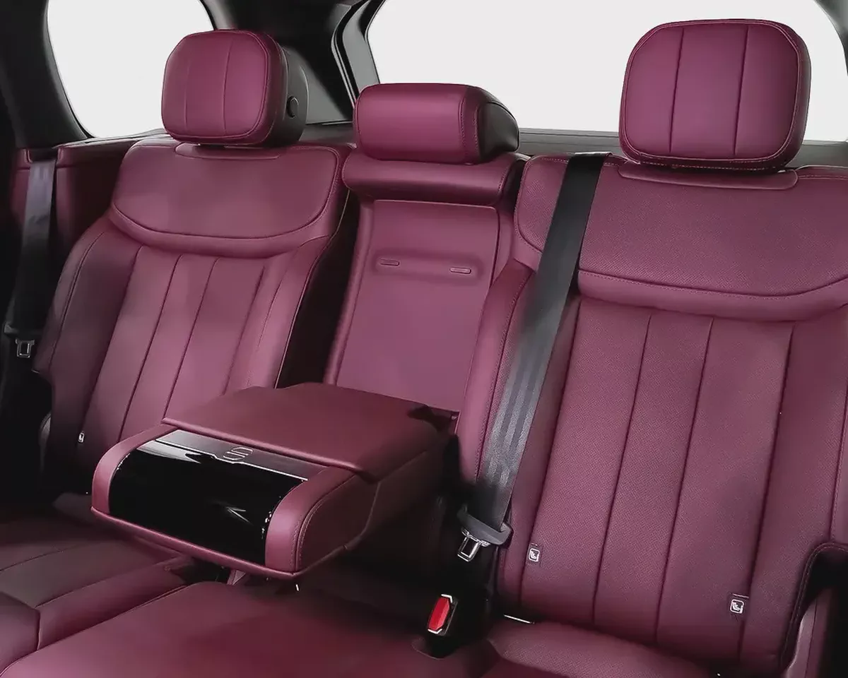 RANGE ROVER VOGUE HSE P530 - GCC SPEC - 2023 - 8,000 km - AL TAYER WARRANTY AND SERVICE CONTRACT-16-16
