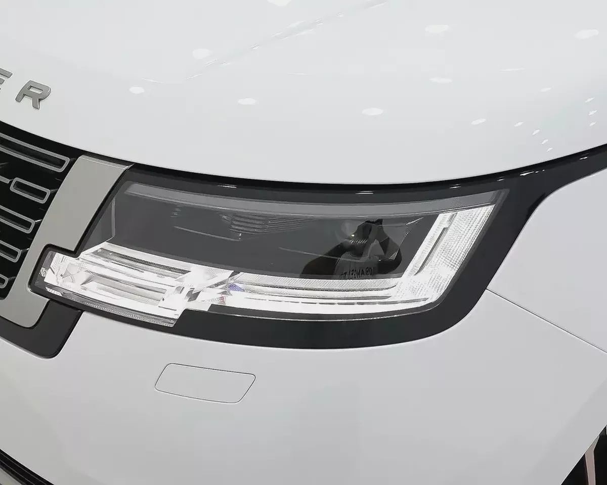 RANGE ROVER VOGUE HSE P530 - GCC SPEC - 2023 - 8,000 km - AL TAYER WARRANTY AND SERVICE CONTRACT-5-5