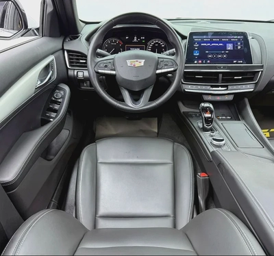 Cadillac CT5 Full option 2023 GCc under warranty and service contact-9