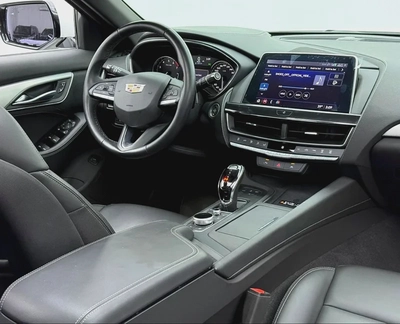 Cadillac CT5 Full option 2023 GCc under warranty and service contact-10
