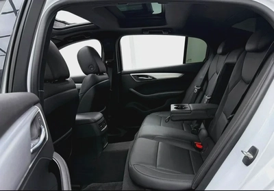 Cadillac CT5 Full option 2023 GCc under warranty and service contact-11