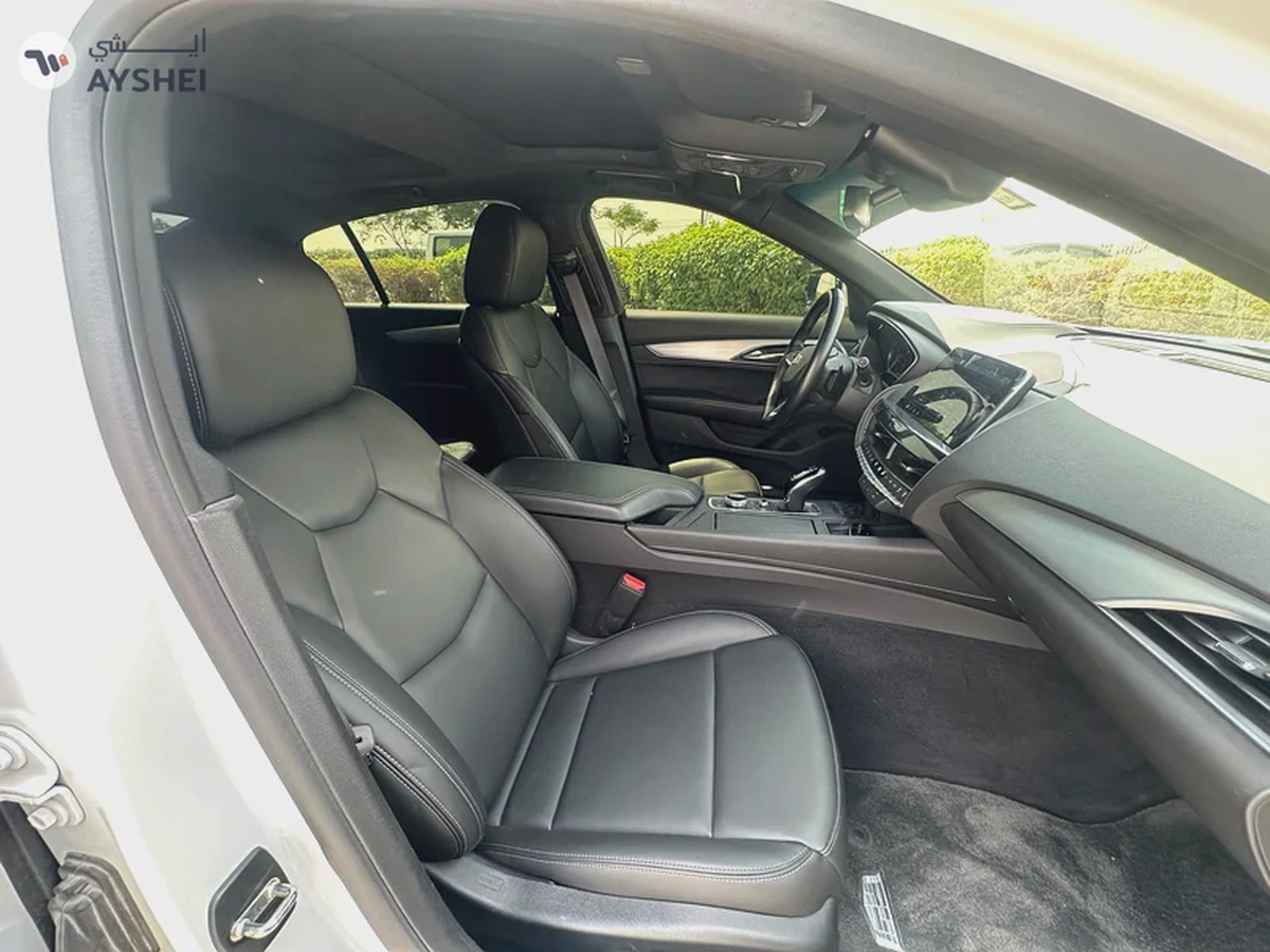 Cadillac CT5 Full option 2023 GCc under warranty and service contact-6-6