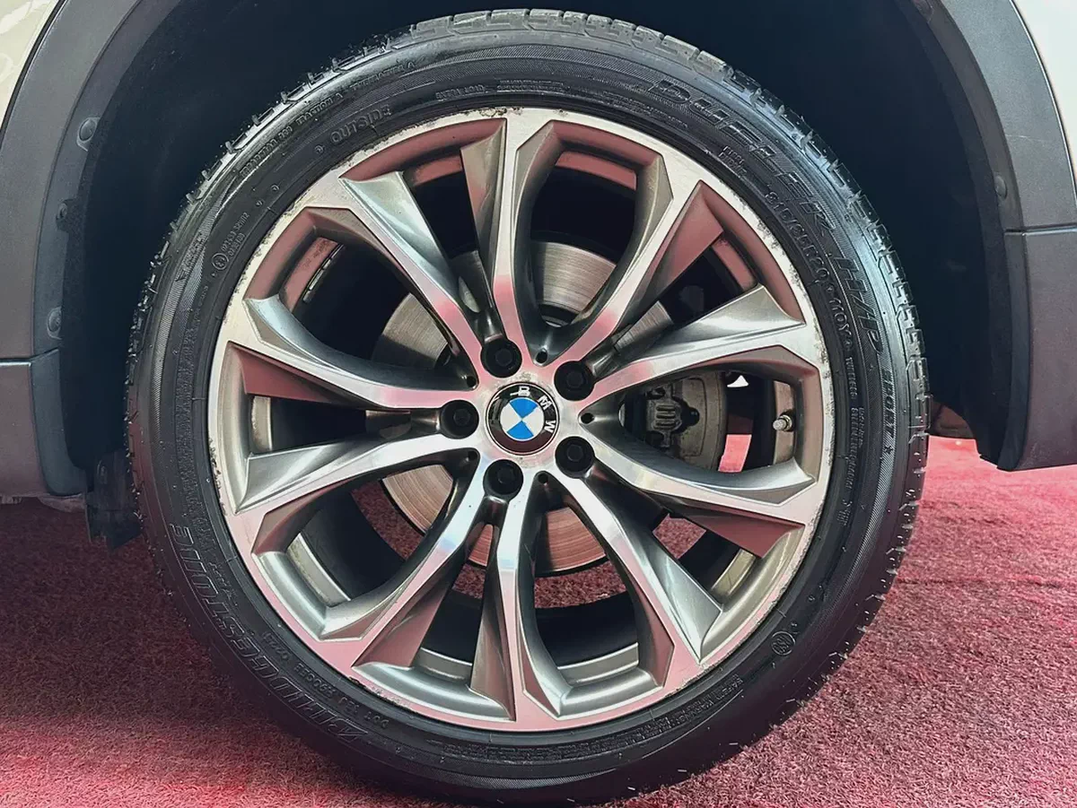 BMW X6 xDrive50i 2016 | GCC Specs | V8 TwinPower Turbo-3-3