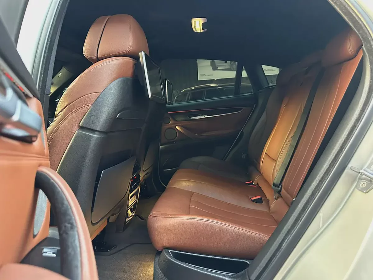 BMW X6 xDrive50i 2016 | GCC Specs | V8 TwinPower Turbo-7-7