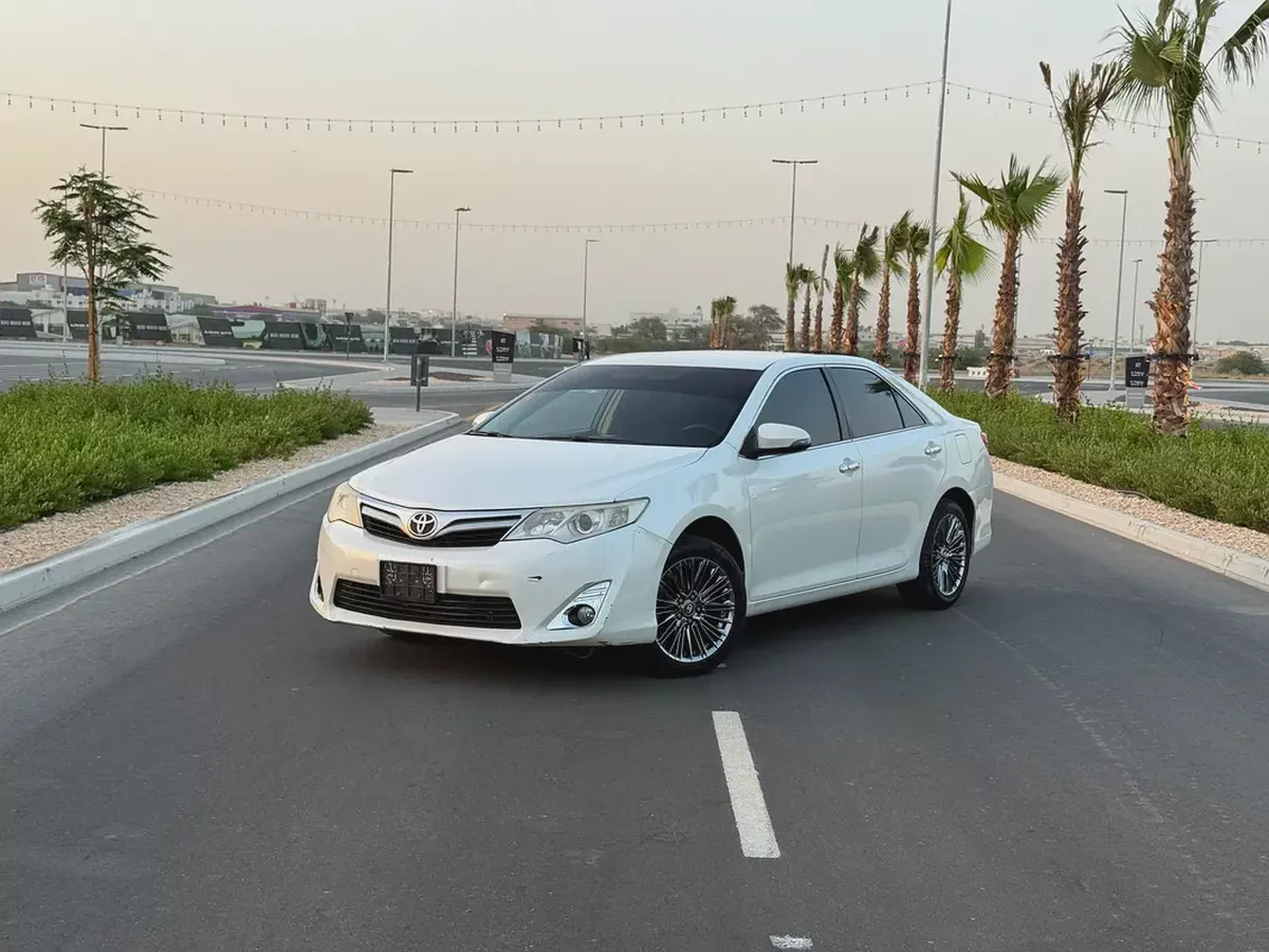 Toyota Camry GL 2015 | GCC Specs | Well Maintained-1-1