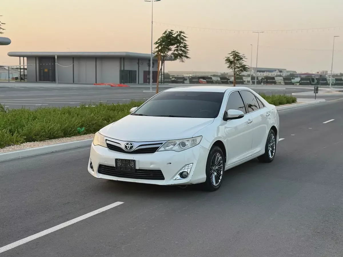 Toyota Camry GL 2015 | GCC Specs | Well Maintained-4-4