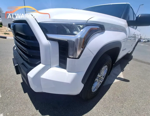 2026 Toyota Tundra Crewmax SR5 - Canadian Specs - Brand New!